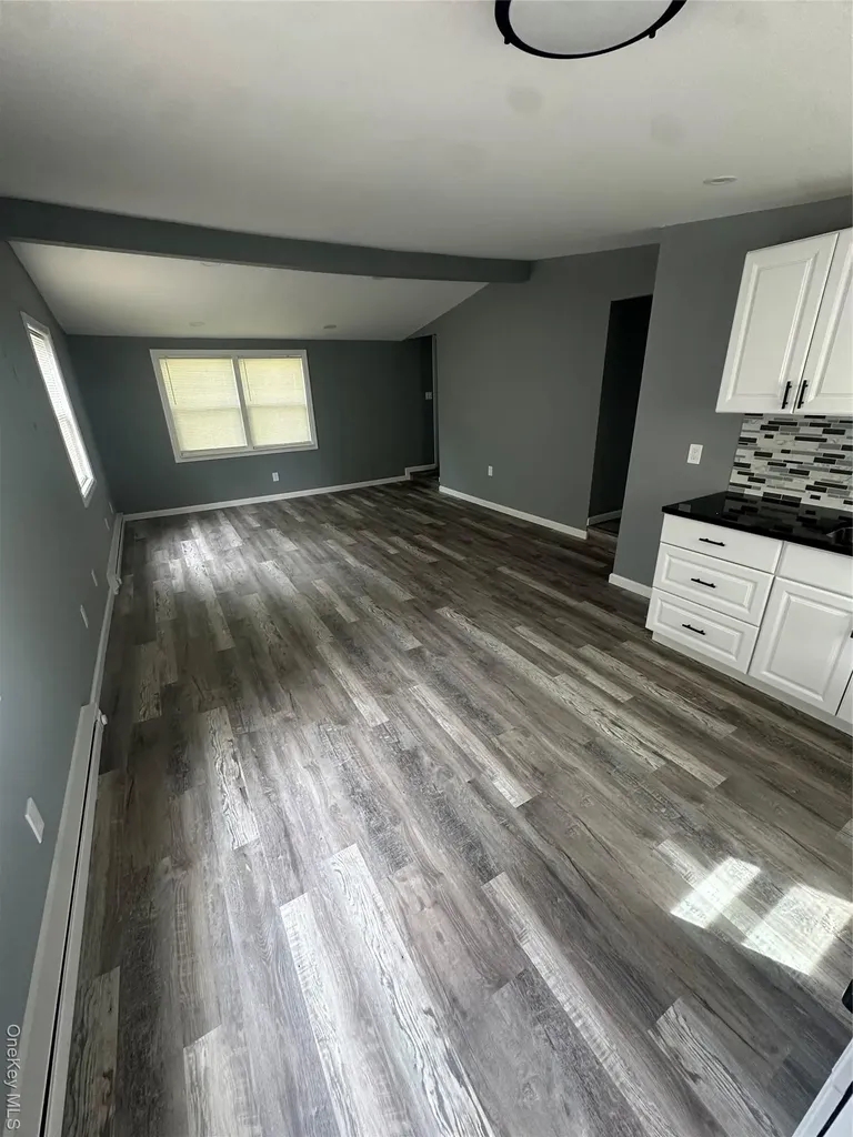 128 Lakeview Drive Mastic Beach NY 11951