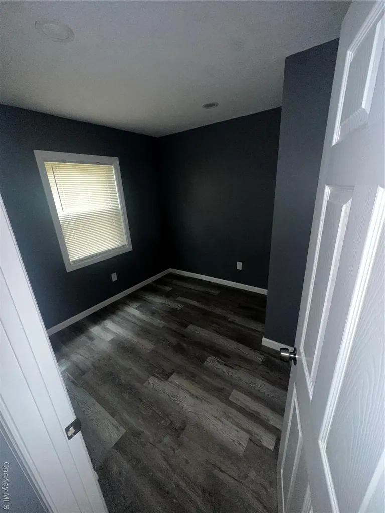 128 Lakeview Drive Mastic Beach NY 11951