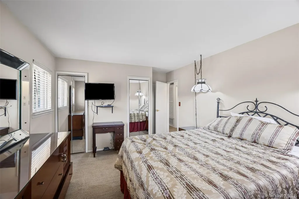 15 Belford Lane Smithtown NY 11787