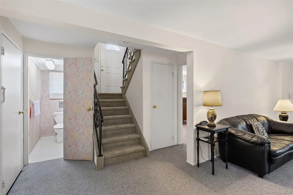 15 Belford Lane Smithtown NY 11787