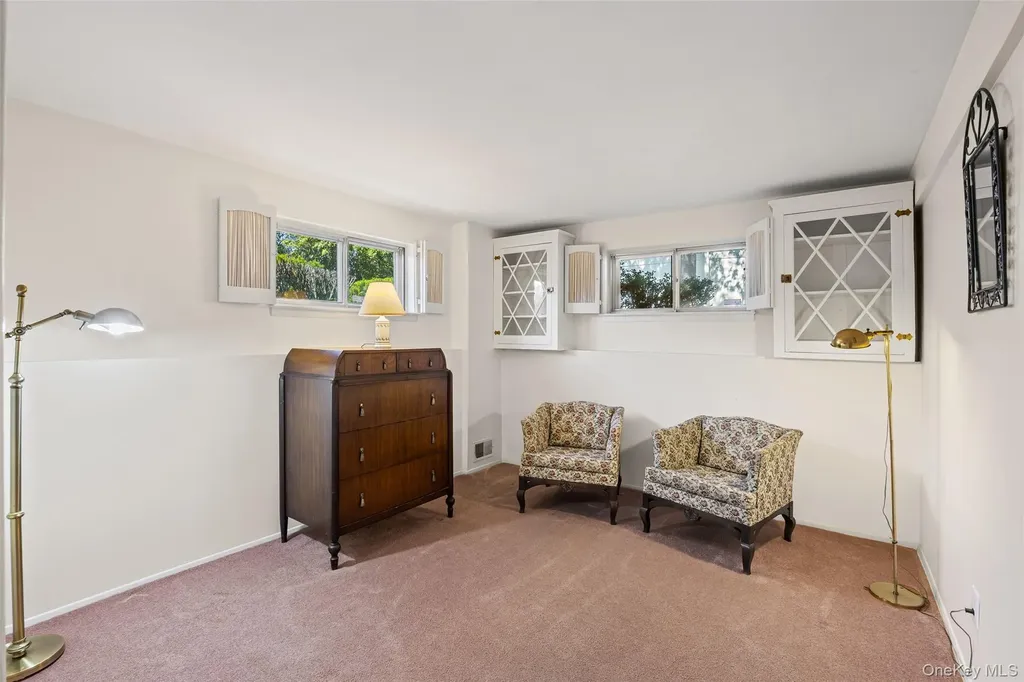 15 Belford Lane Smithtown NY 11787