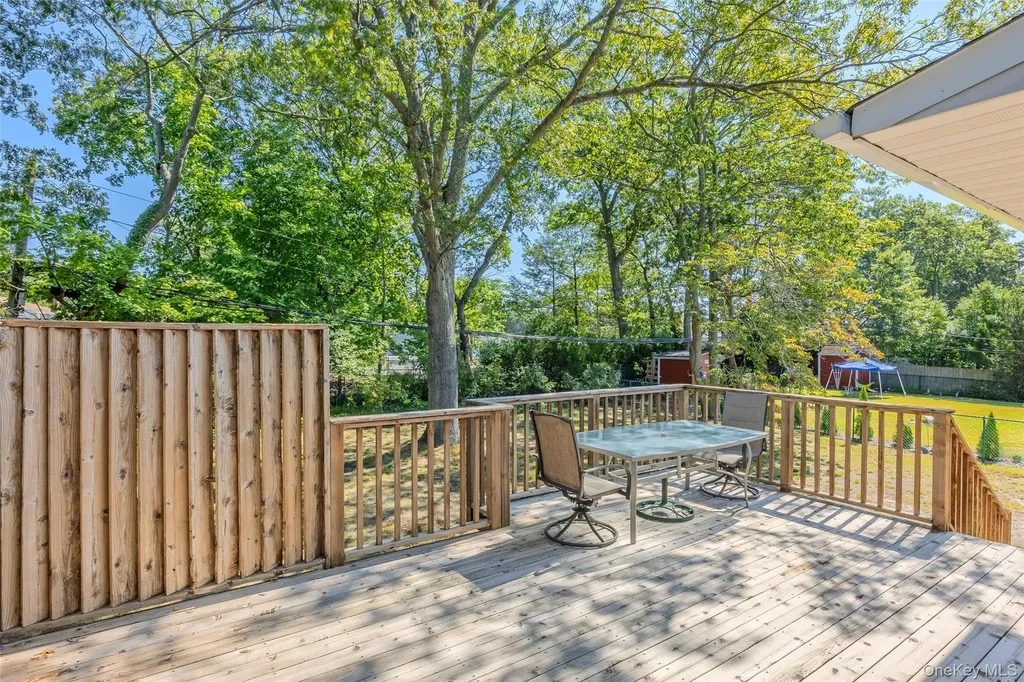 15 Belford Lane Smithtown NY 11787