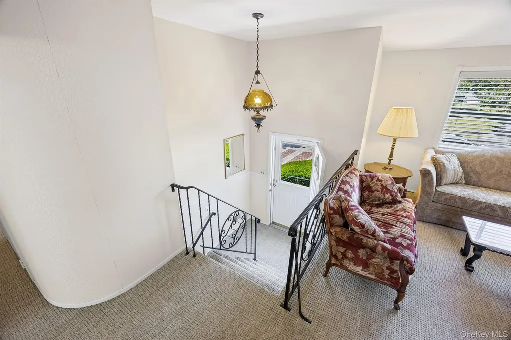 15 Belford Lane Smithtown NY 11787