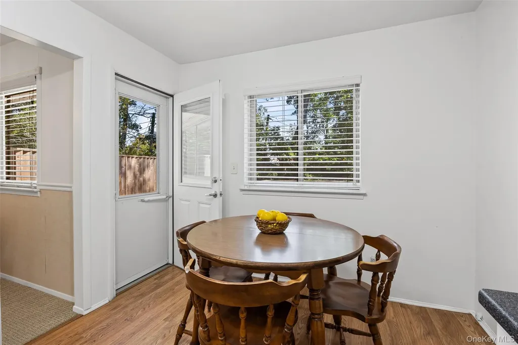 15 Belford Lane Smithtown NY 11787