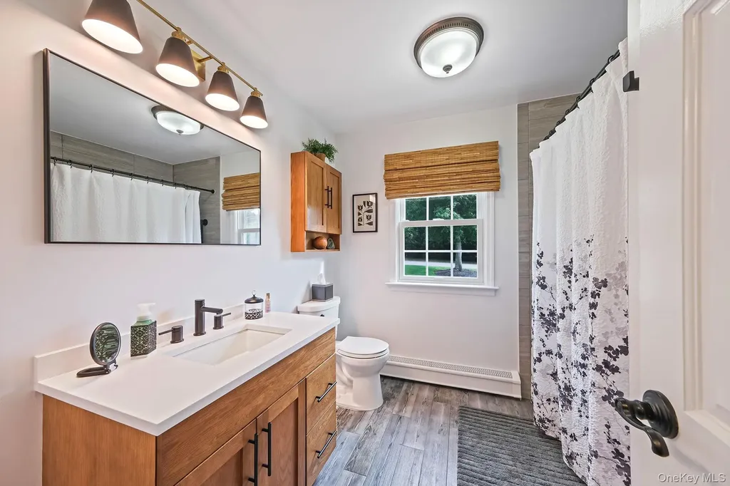 123 South Road Wading River NY 11792