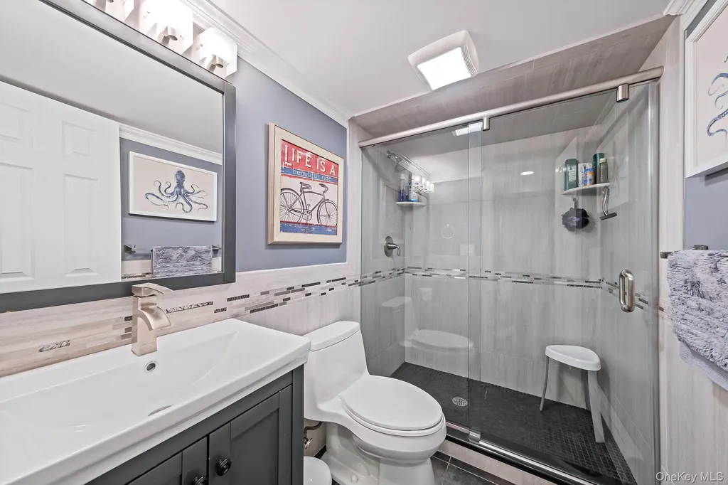 123 South Road Wading River NY 11792