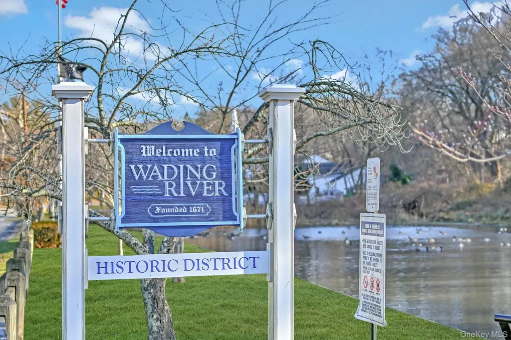 123 South Road Wading River NY 11792