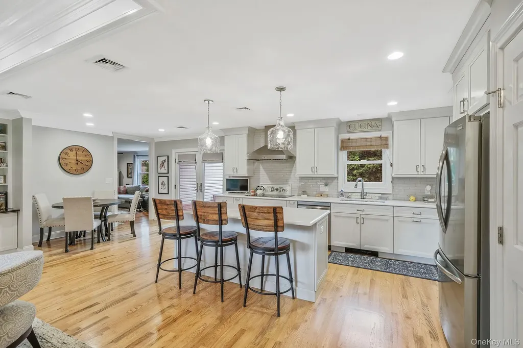 123 South Road Wading River NY 11792