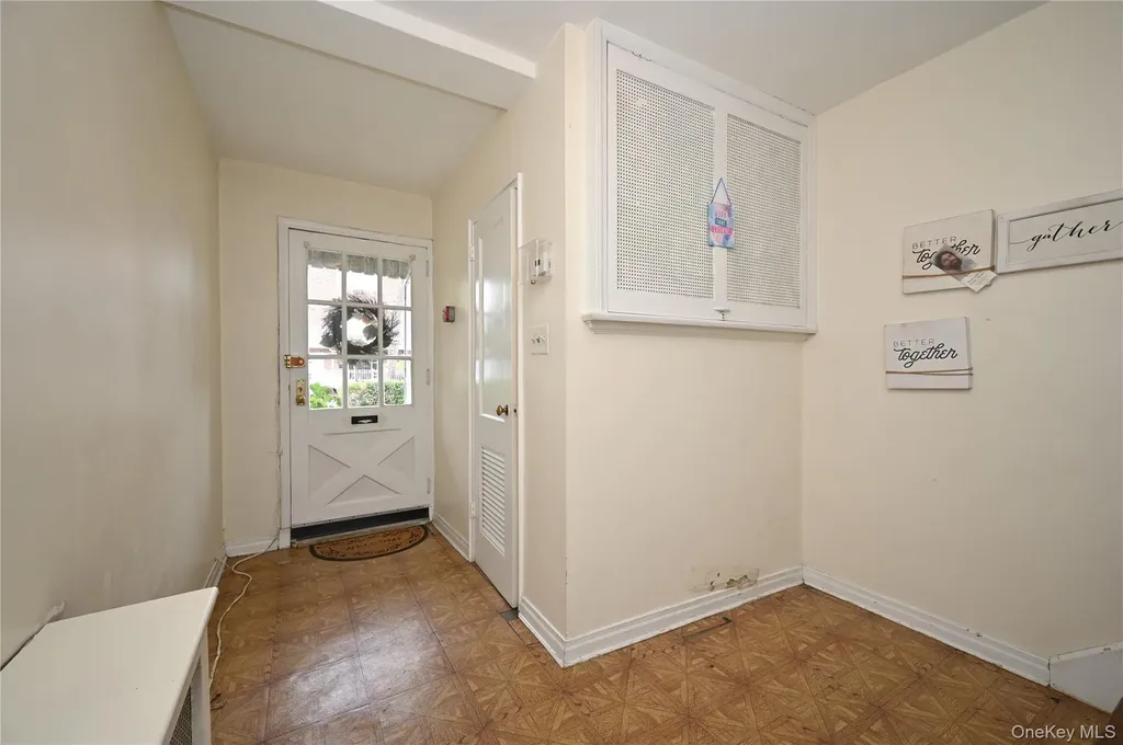 5243 69th Place Maspeth NY 11378