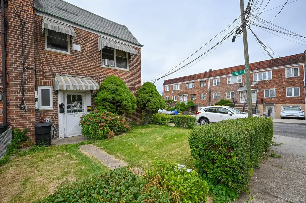 5243 69th Place Maspeth NY 11378