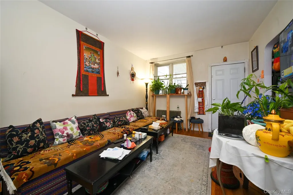 5243 69th Place Maspeth NY 11378