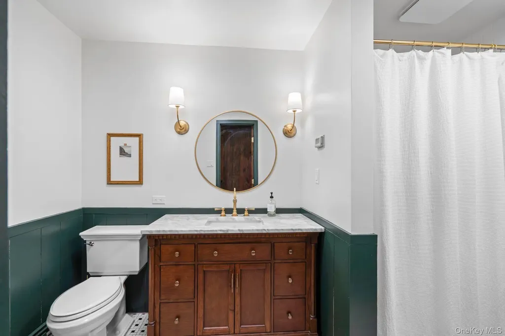 40 Goose Hill Road Cold Spring Harbor NY 11724