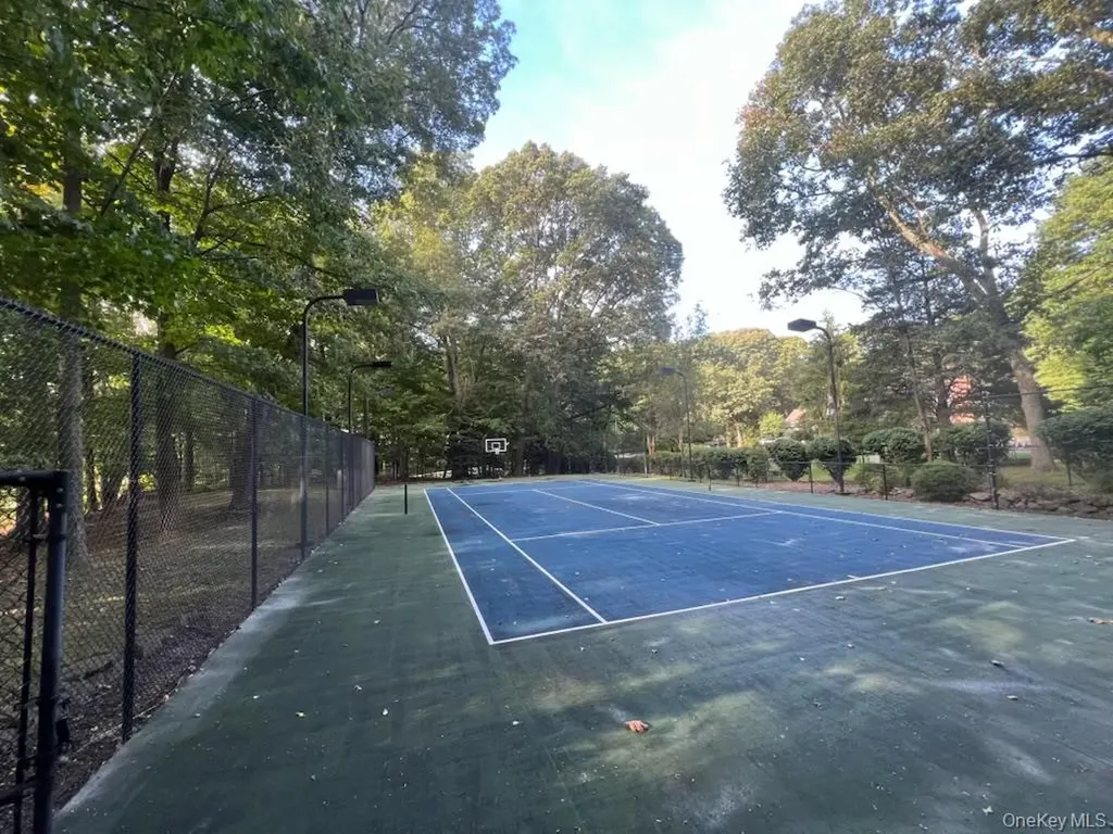 40 Goose Hill Road Cold Spring Harbor NY 11724