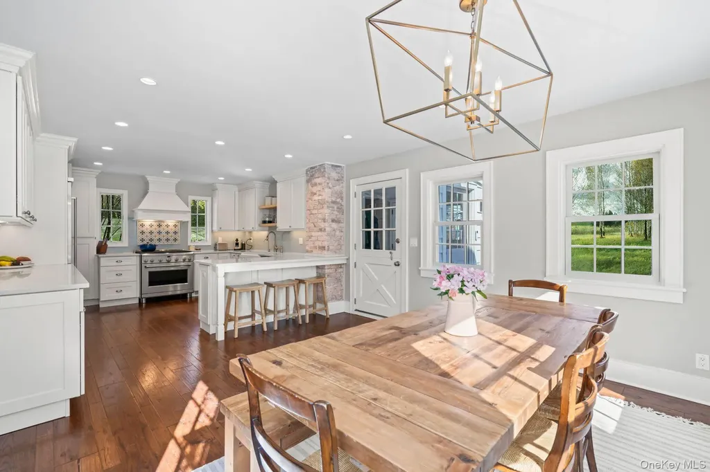 40 Goose Hill Road Cold Spring Harbor NY 11724