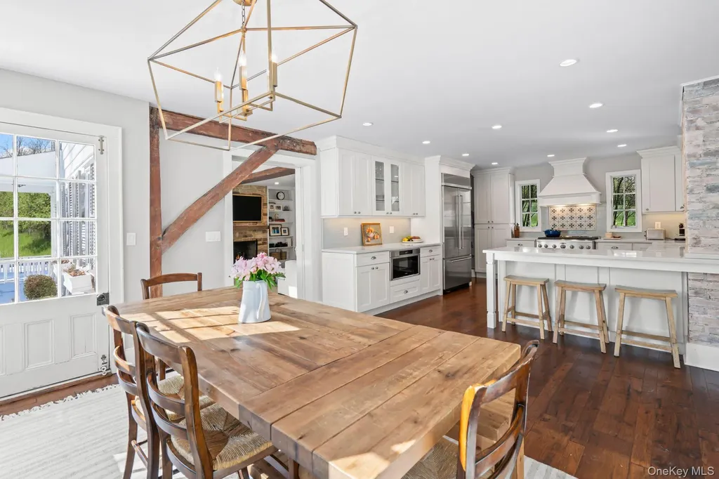 40 Goose Hill Road Cold Spring Harbor NY 11724