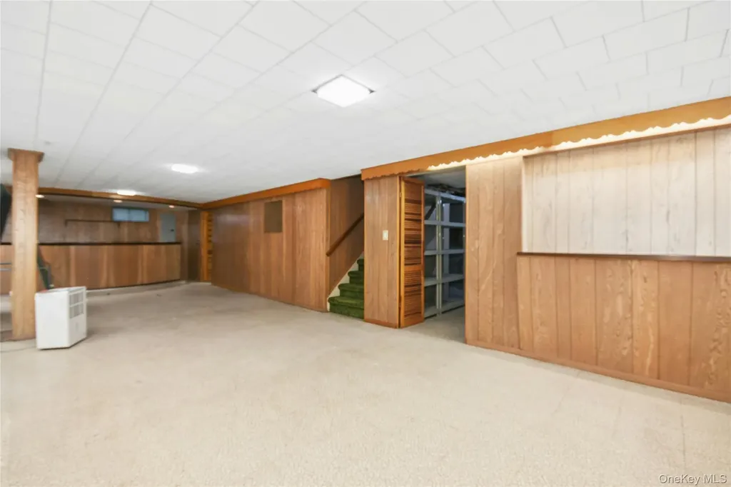 27 7th Avenue Kings Park NY 11754