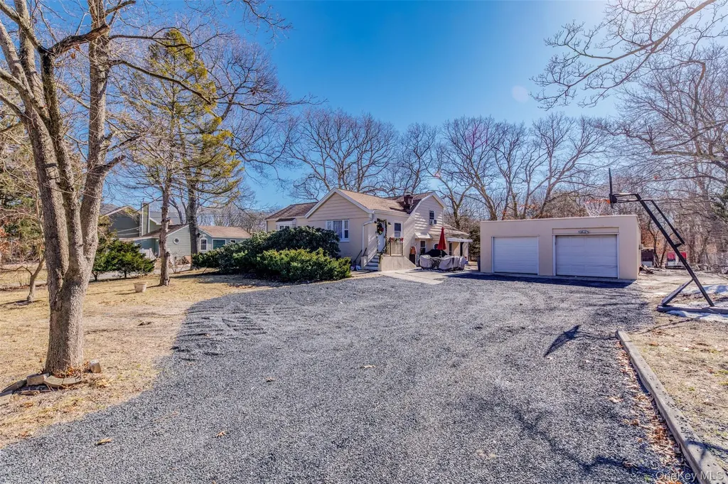 556 Hawkins Road Selden NY 11784