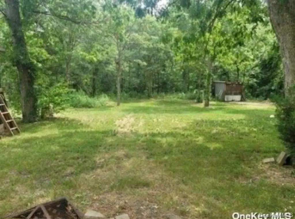 556 Hawkins Road Selden NY 11784