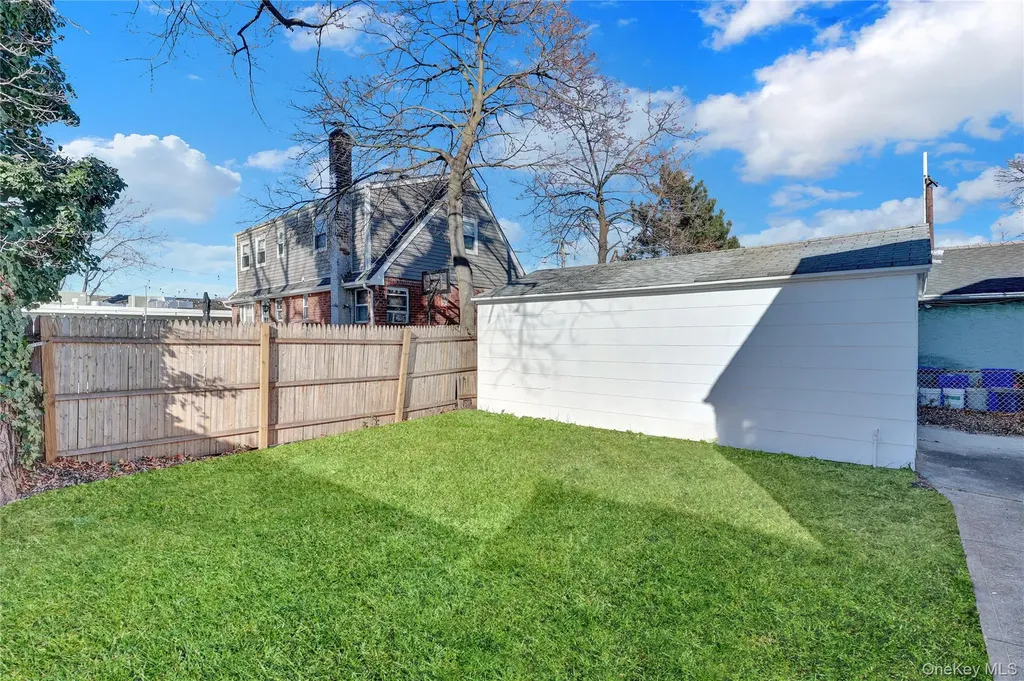 140 Arlington Avenue Valley Stream NY 11580