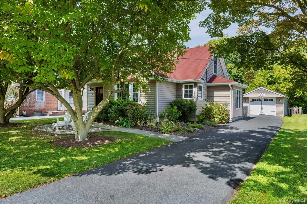 18 Van Ness Road Beacon NY 12508