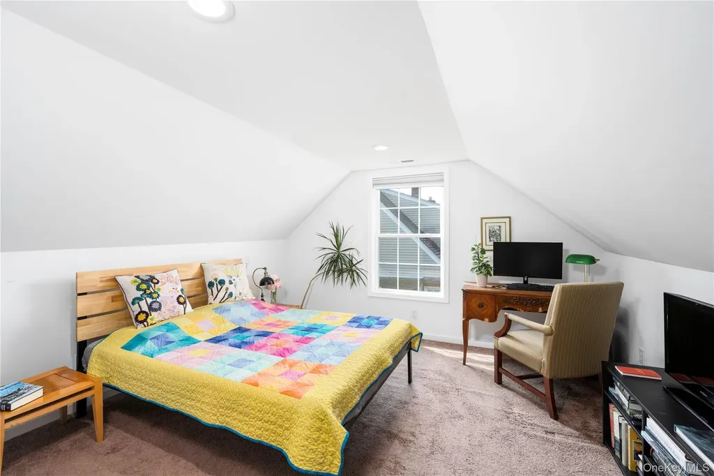 18 Van Ness Road Beacon NY 12508