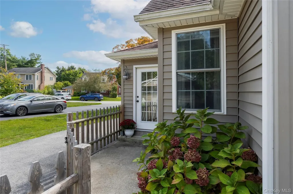18 Van Ness Road Beacon NY 12508