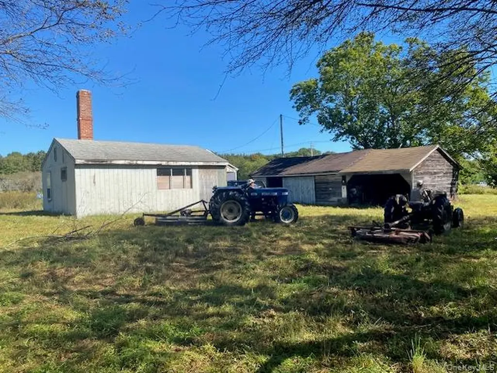 989 State Route 32 Newburgh NY 12589