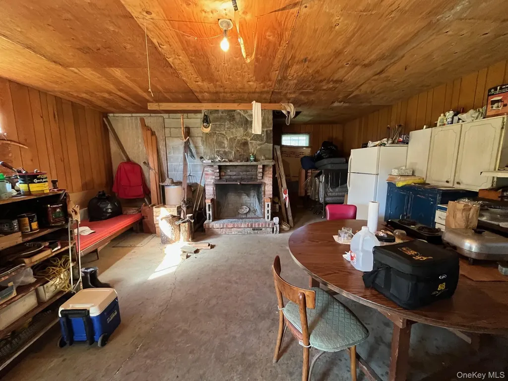 989 State Route 32 Newburgh NY 12589