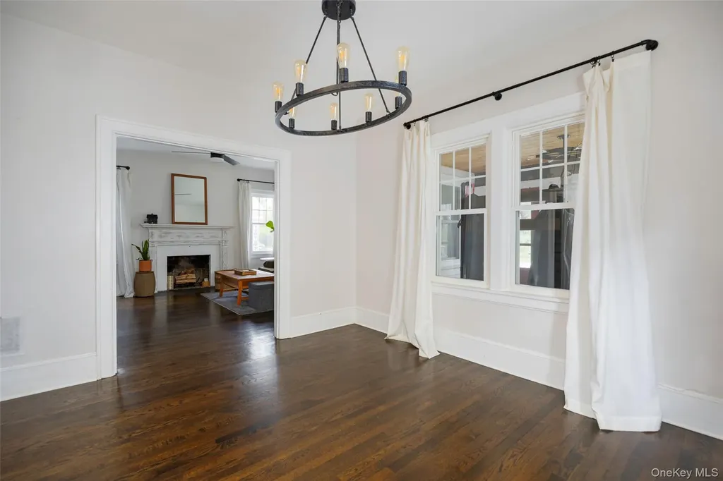 102 Innis Avenue Poughkeepsie NY 12601