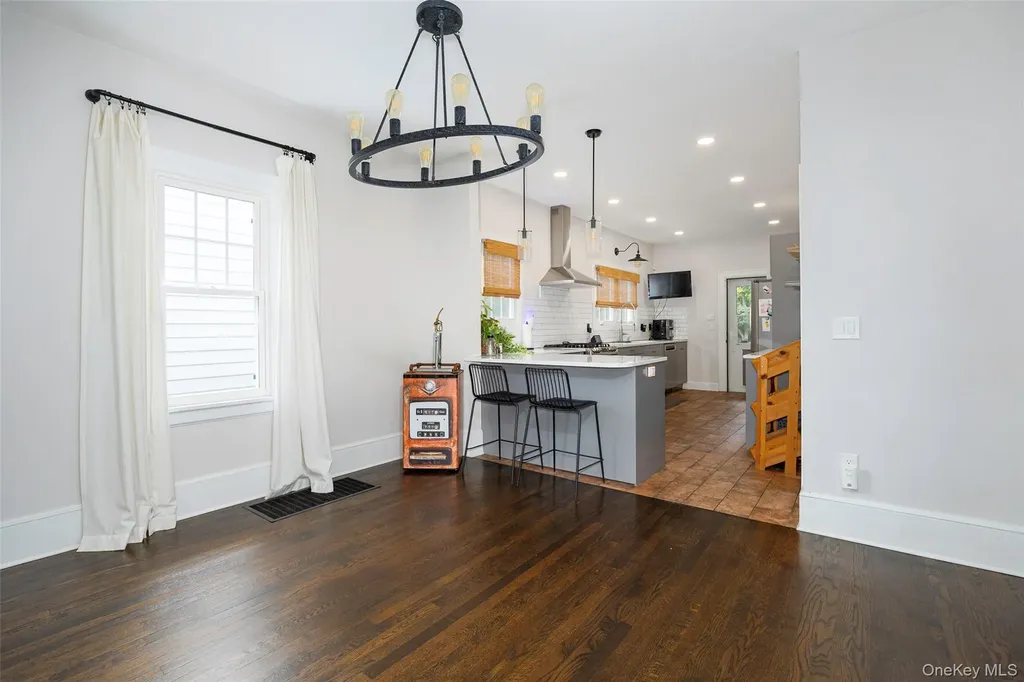 102 Innis Avenue Poughkeepsie NY 12601
