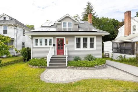 102 Innis Avenue Poughkeepsie NY 12601