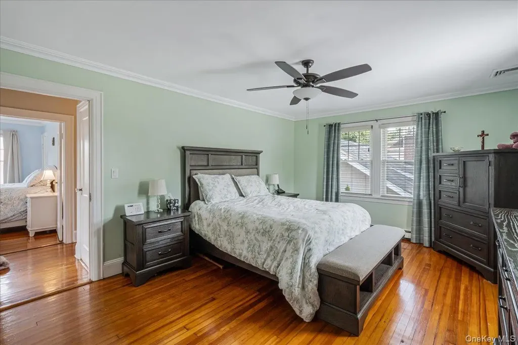 2 Derby Court Malverne NY 11565