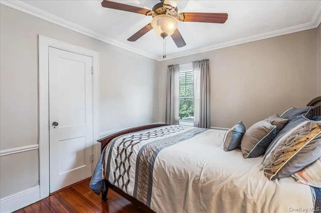 2 Derby Court Malverne NY 11565