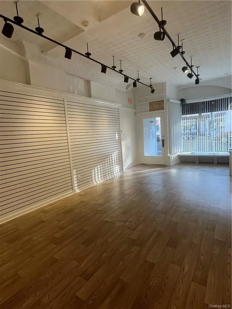 231 Fifth Avenue Pelham NY 10803