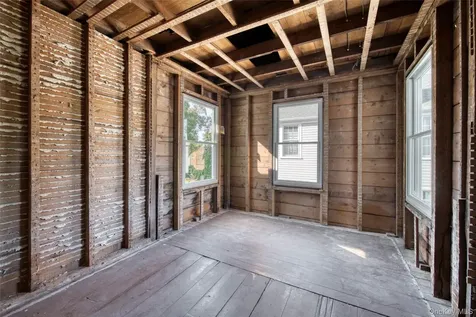 151 Central Avenue Greenport NY 11944