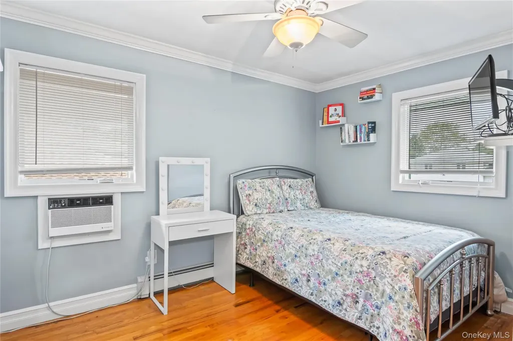 8 Gates Avenue Plainview NY 11803
