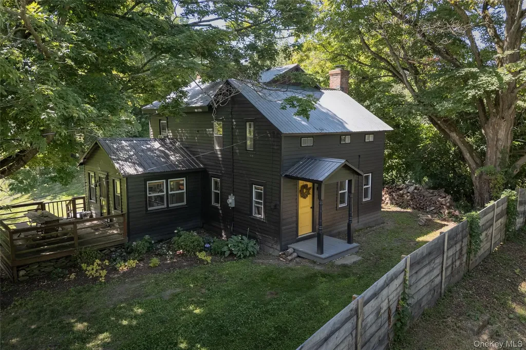 284 County Route 27b Hudson NY 12534