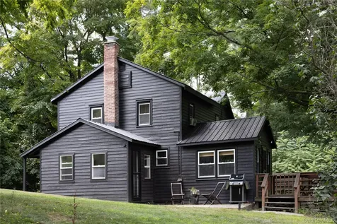 284 County Route 27b Hudson NY 12534