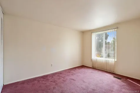 41 Iris Circle Beacon NY 12508