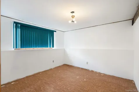 41 Iris Circle Beacon NY 12508