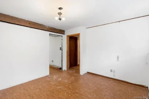 41 Iris Circle Beacon NY 12508