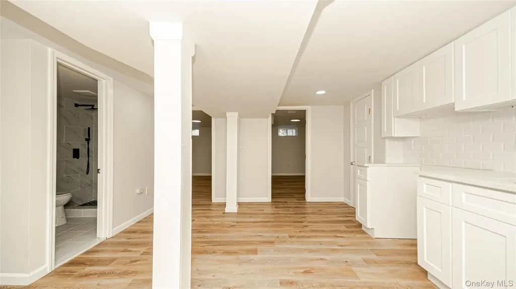 786 4th Avenue Bay Shore NY 11706