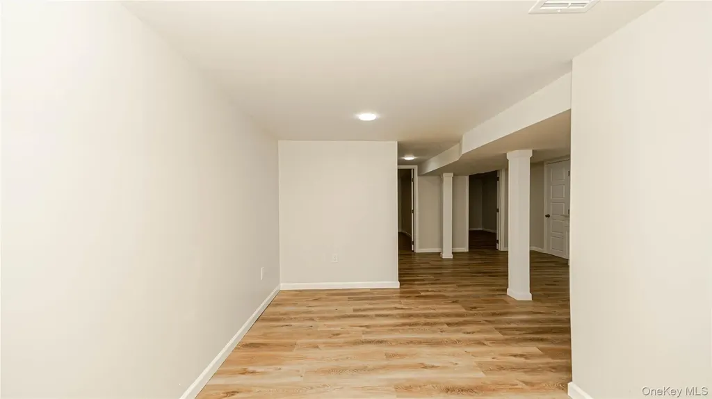 786 4th Avenue Bay Shore NY 11706