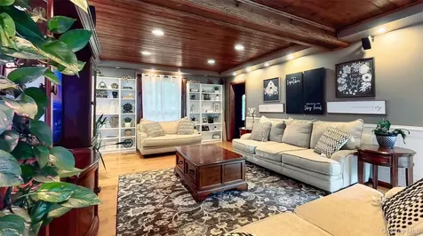 10 Stagecoach Lane Amenia NY 12501