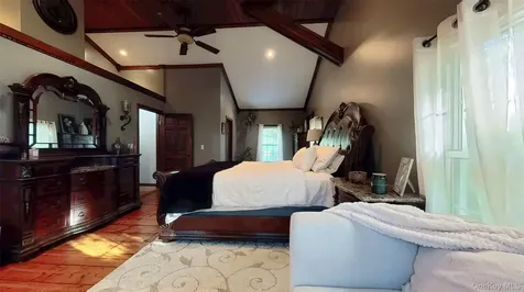 10 Stagecoach Lane Amenia NY 12501