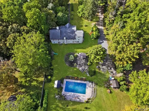 10 Stagecoach Lane Amenia NY 12501