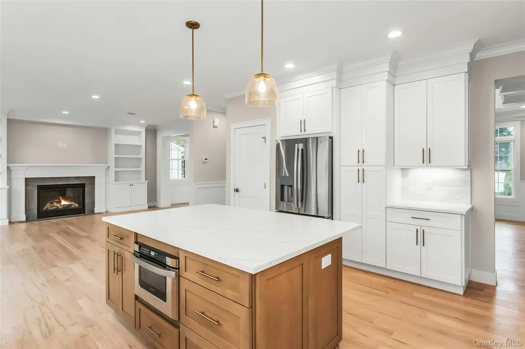 8 Sebree Place Plainview NY 11803