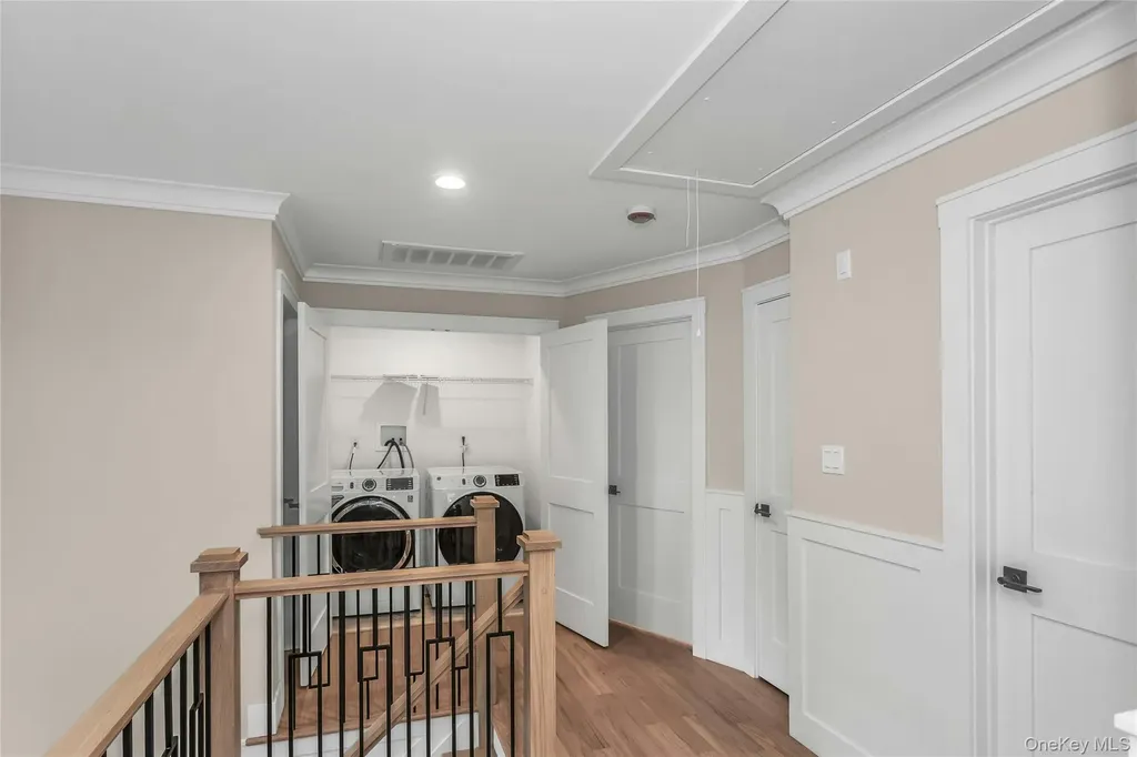 8 Sebree Place Plainview NY 11803