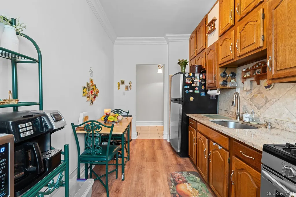9031 Fort Hamilton Parkway Brooklyn NY 11209