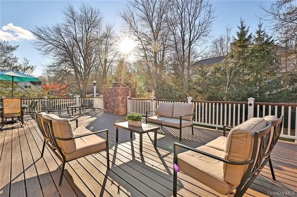 245 E Townline Road West Nyack NY 10994